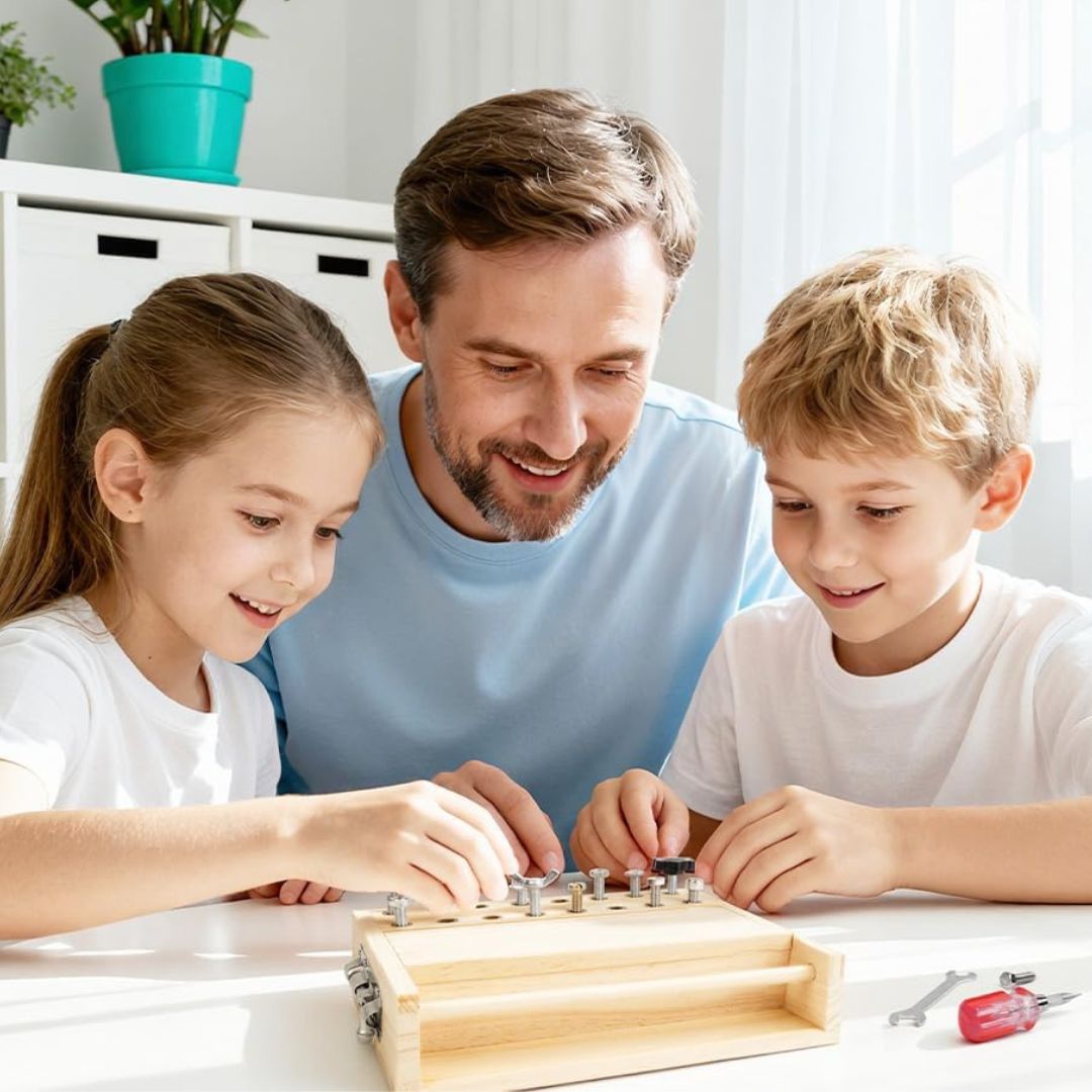 SchraubenSpaß - Montessori Werkzeug- und Schlossbrett