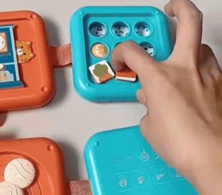 BusyBuddy - Klappbares Beschäftigungsspielzeug für unterwegs